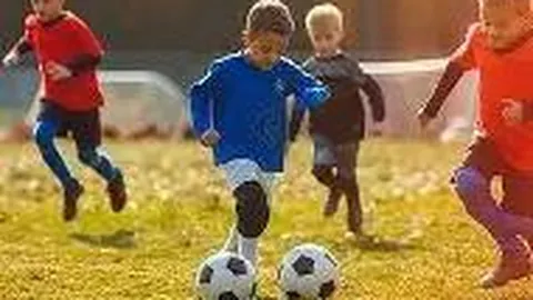 阿娇素颜现身秘密返港，头部伤痕愈合迅速逐渐隐去